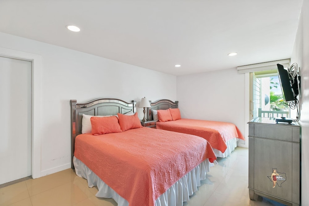 Bahia Mar Solare Resort Condos