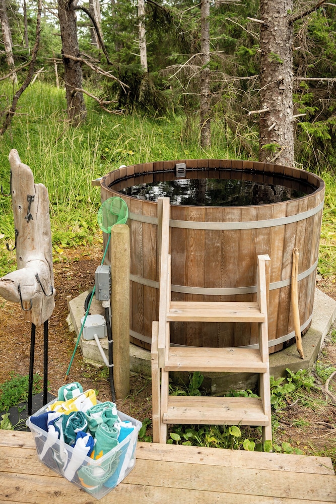 Haida Gwaii Glamping Co.