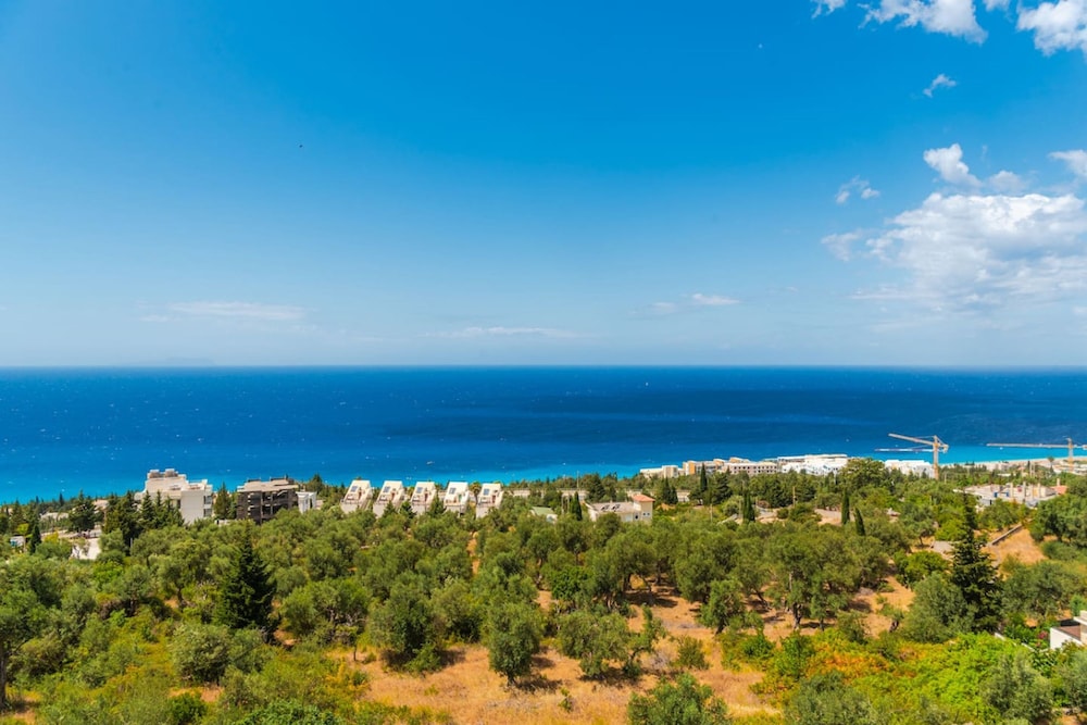 Villa Belle Azure in Gjilek