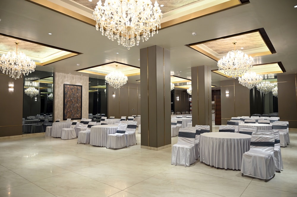meeting & event spaces