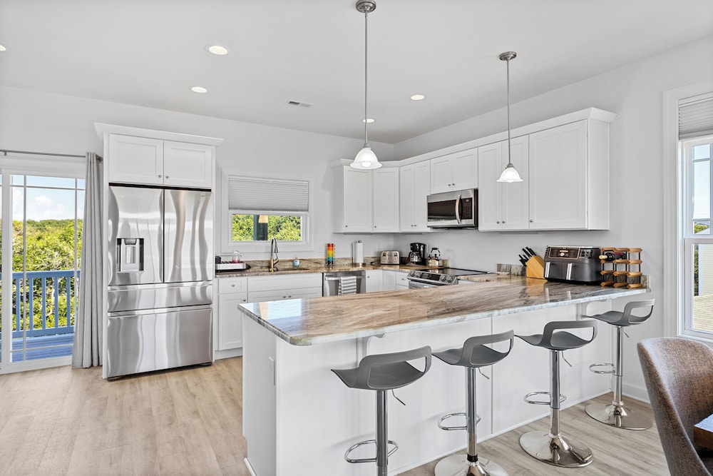 Across the Pond by Topsail Realty