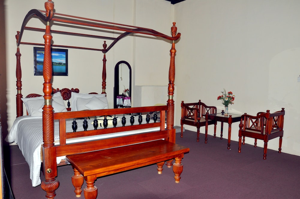 Chelthnam Bungalow