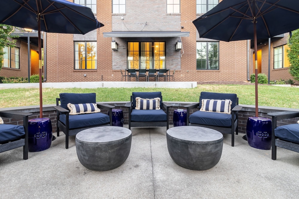 The Magnolia 8 by Avantstay Downtown Balcony