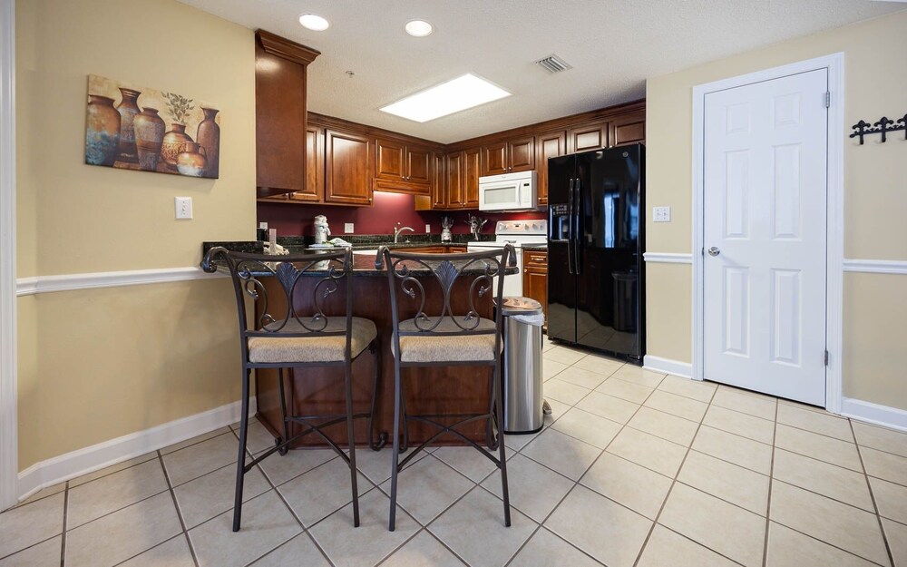 Phoenix X 1204 3 Bedroom Condo