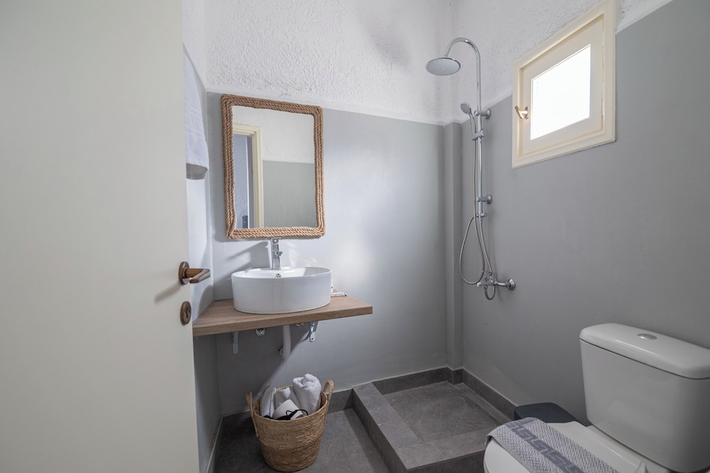 Hesperia Apartments