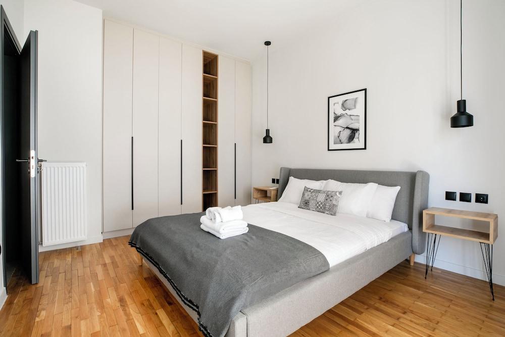 Astoria -Luxury 2-BR Apartment in Athens