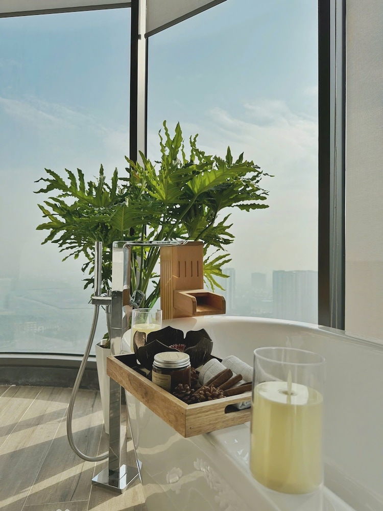 Sakura Homestay - Landmark Ecopark
