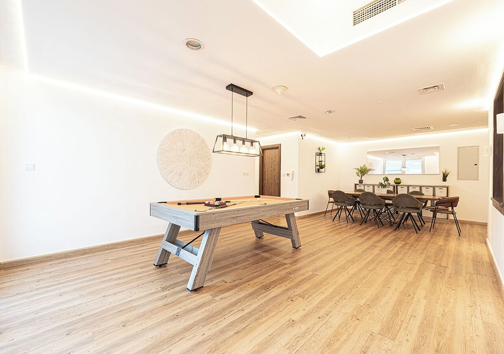 Next'House - Business Boulevard Hostel