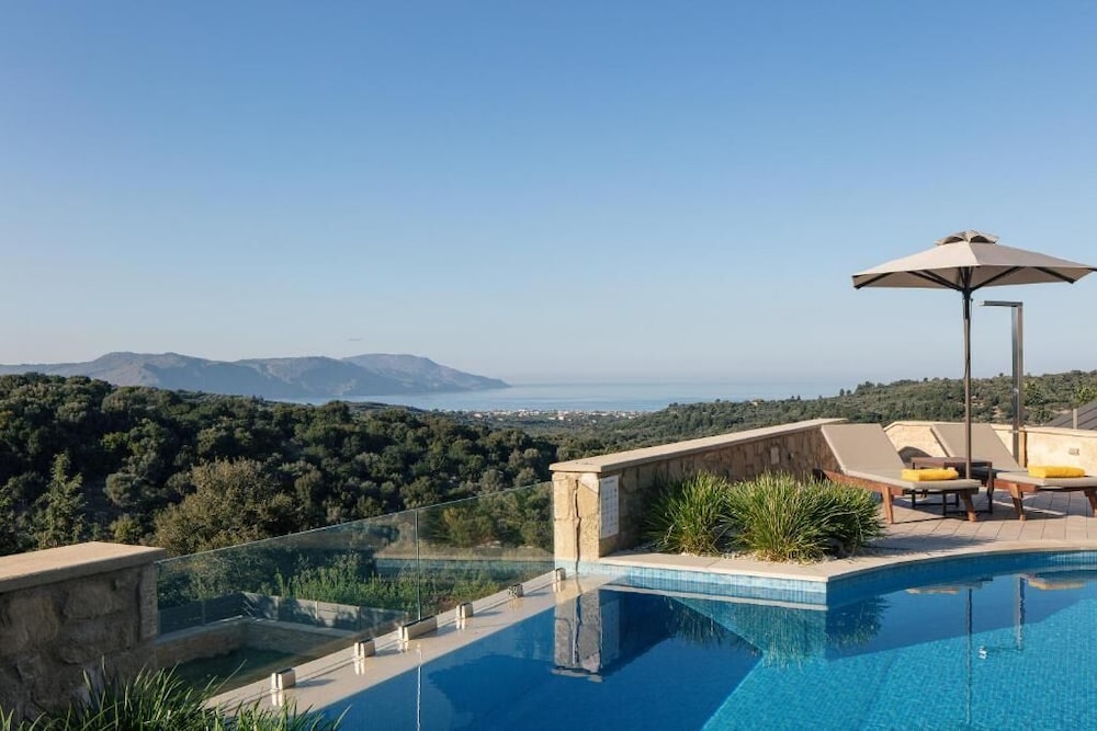 Vardina Villa