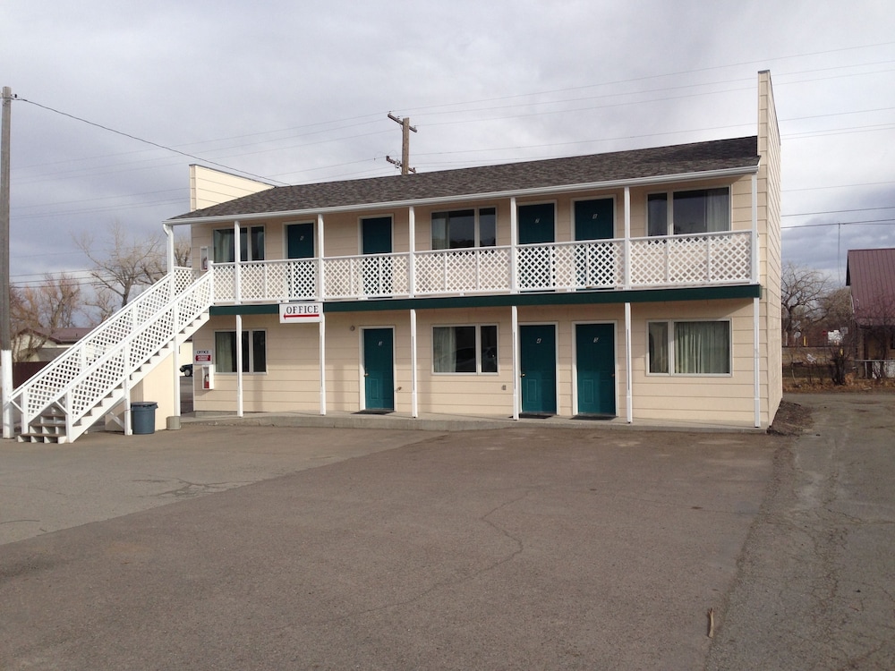 Trout Montana Motel