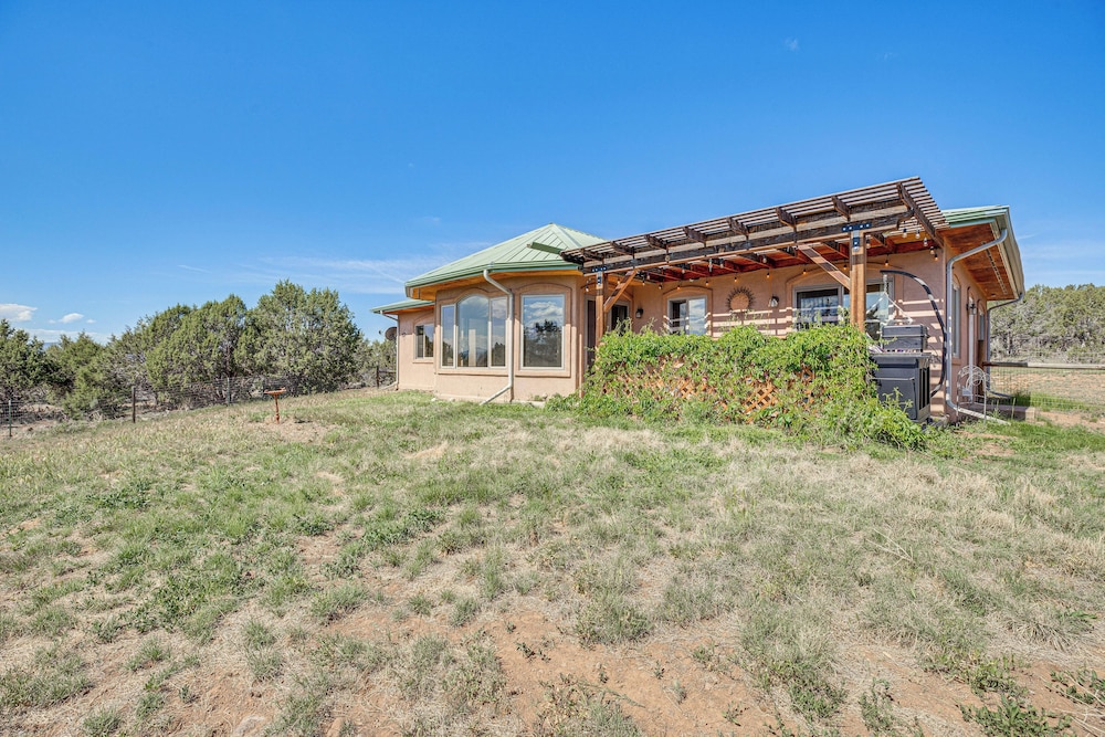 Hunt, Fish & Explore: Mtn-view Home in Hotchkiss