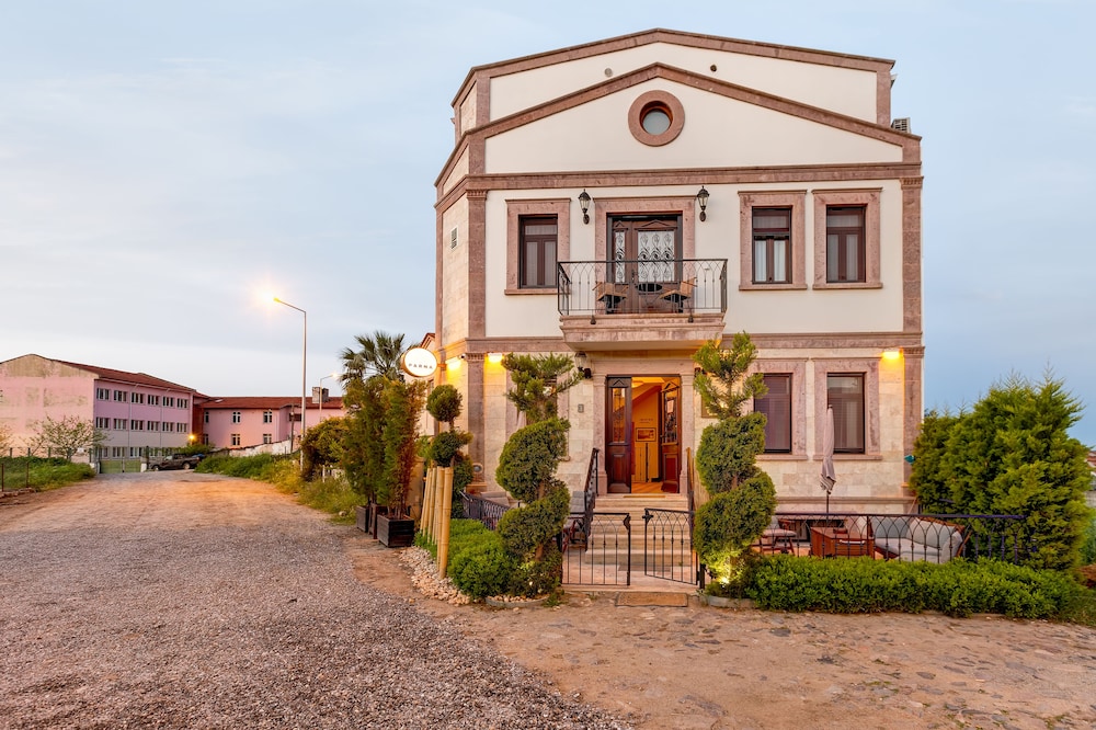 Parna Hotel - Image 24