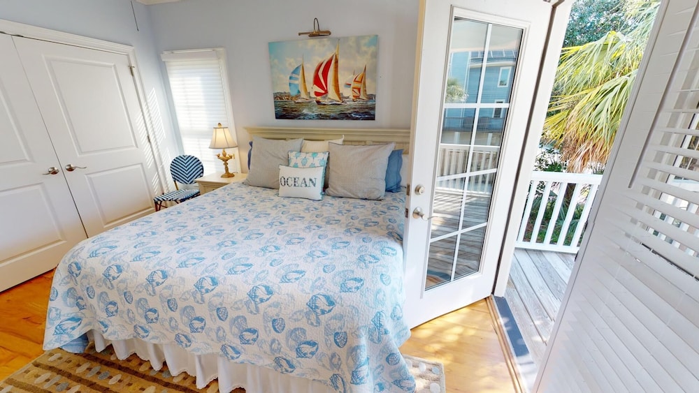 Mimi's Mermaid's & Memories by Tybee Vacation Rentals