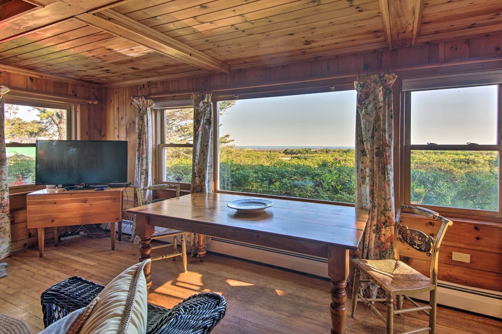 Expansive Beachfront Retreat w/ Outdoor Shower - Property Image 14