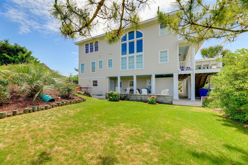 Atlantic Beach Condo - Walk to Beaches! view 2