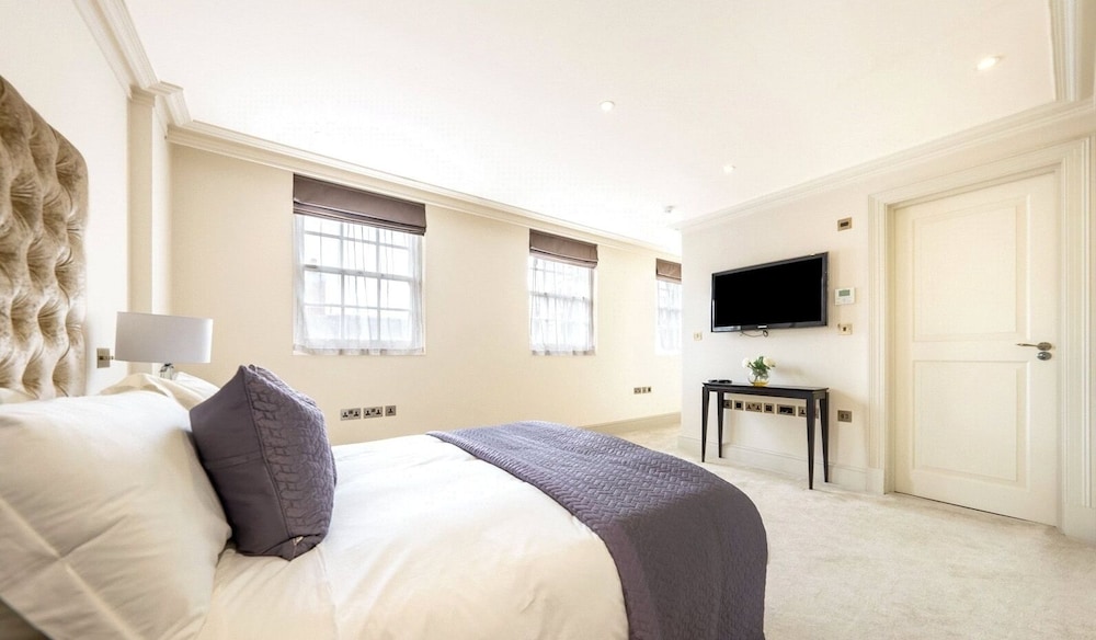 Mayfair Mansions