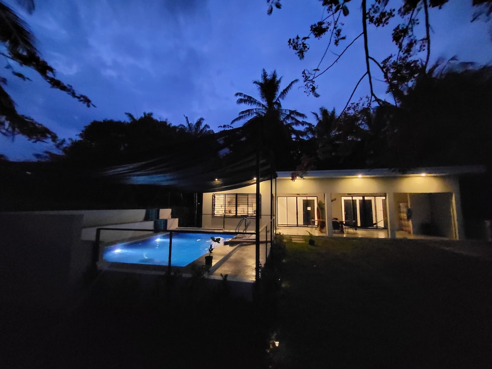 Hotel Villa Elenita - Parrita