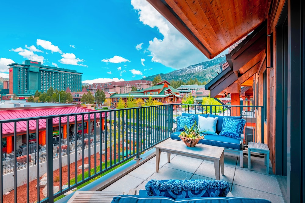 Heavenly Lake Tahoe Ski Resort
