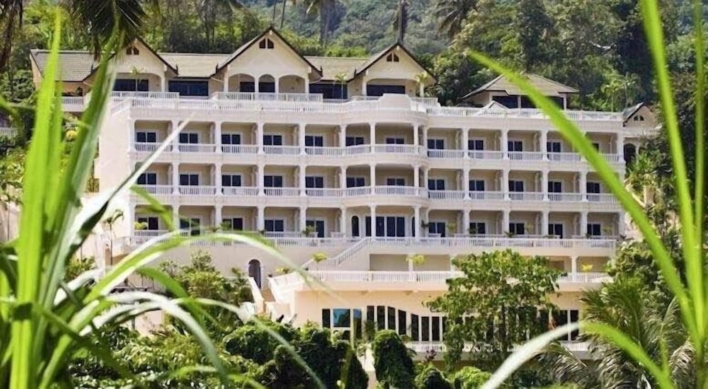 Eden Resort