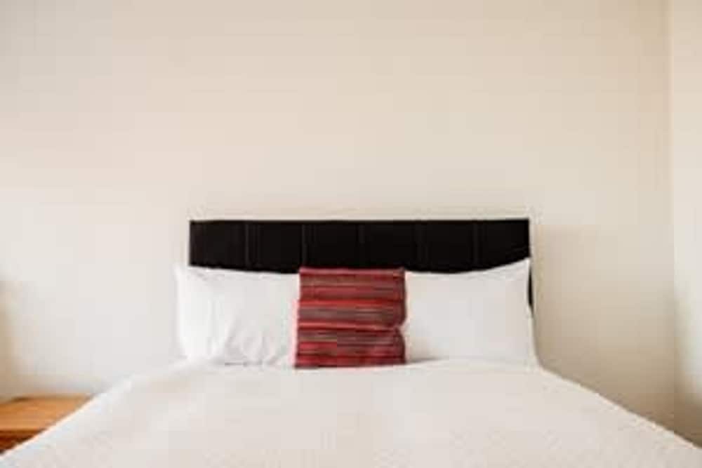 Host Stay Abacus Apartment