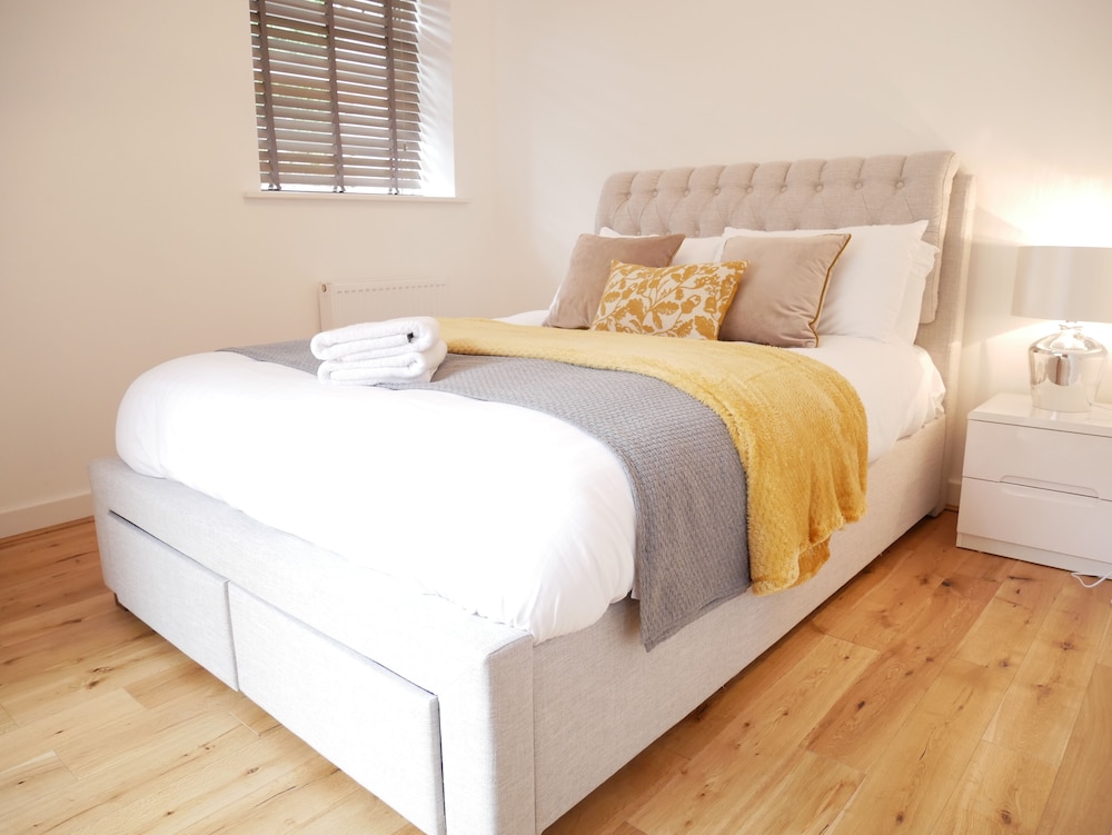 Lower Gill Gardens Penthouse
