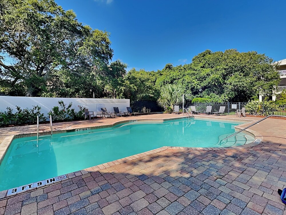 Ocean Reef 305 by Distinctive Beach Rentals