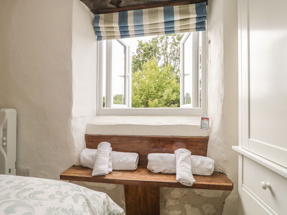 Apple Tree Cottage view 4