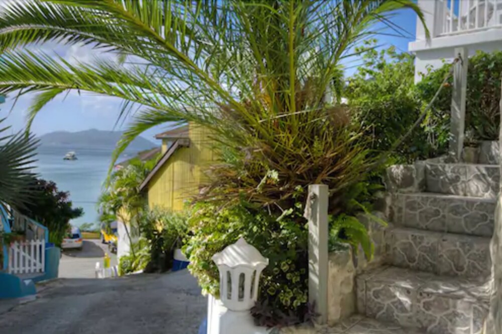 The Lighthouse Villas - Photo 17