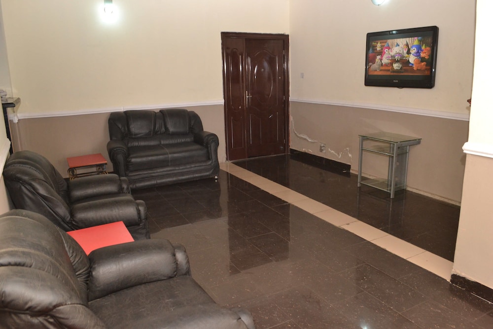 Aquatic Suites & Lounge view 2
