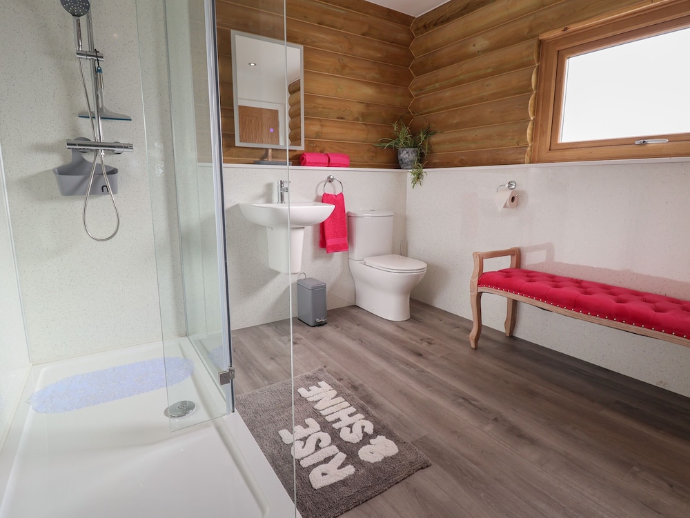 Redwood Lodge