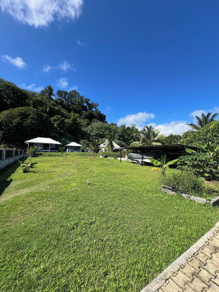 Maison Bleue view 3