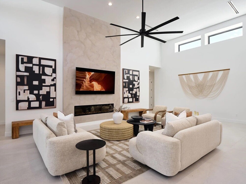 Luxe - Solstice Retreat - Heated Pools - 2 Homes