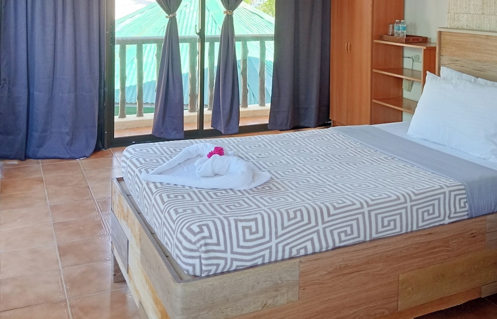 Nalusuan Island Resort and Marine Sanctuary