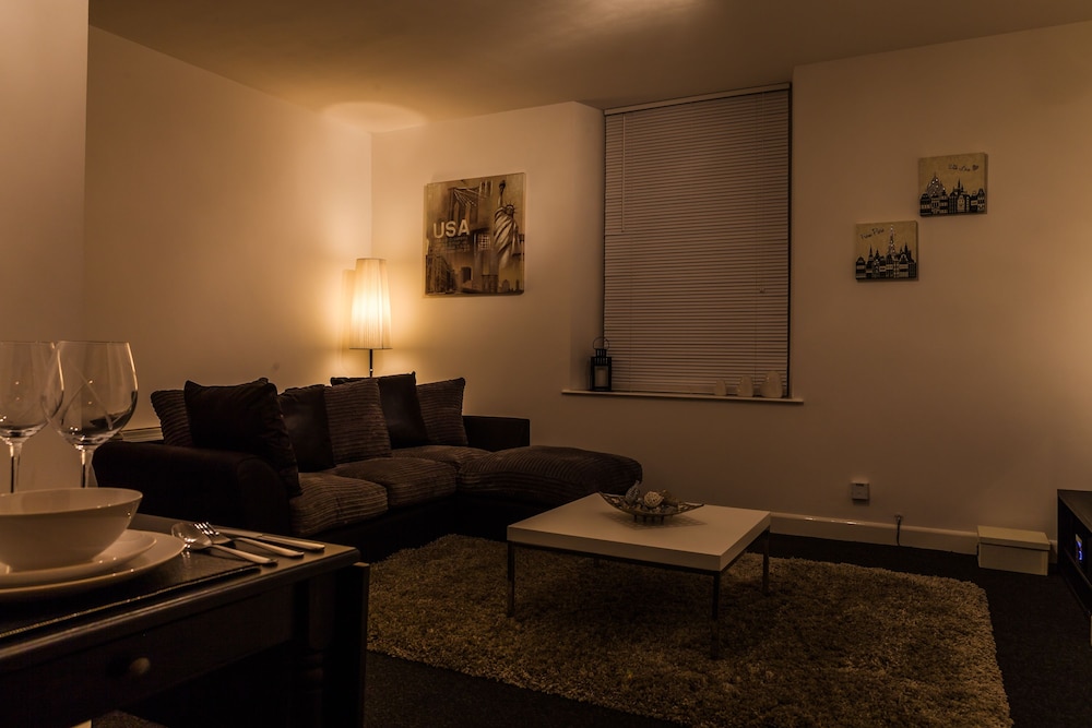 Station Suite - Simple2let Serviced Apartments