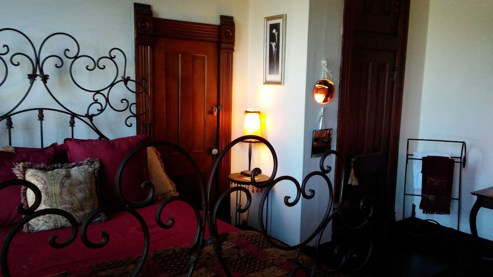 Palestine Vacations - Fig Tree Manor - Property Image 5