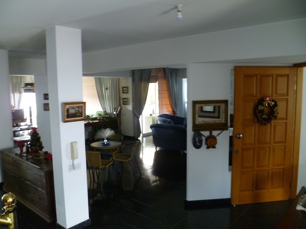 Room in House - Datacom House - The Sky Blue Room view 5