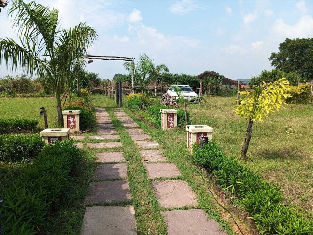 JAMTARA FARMSTAY pench tiger reserve