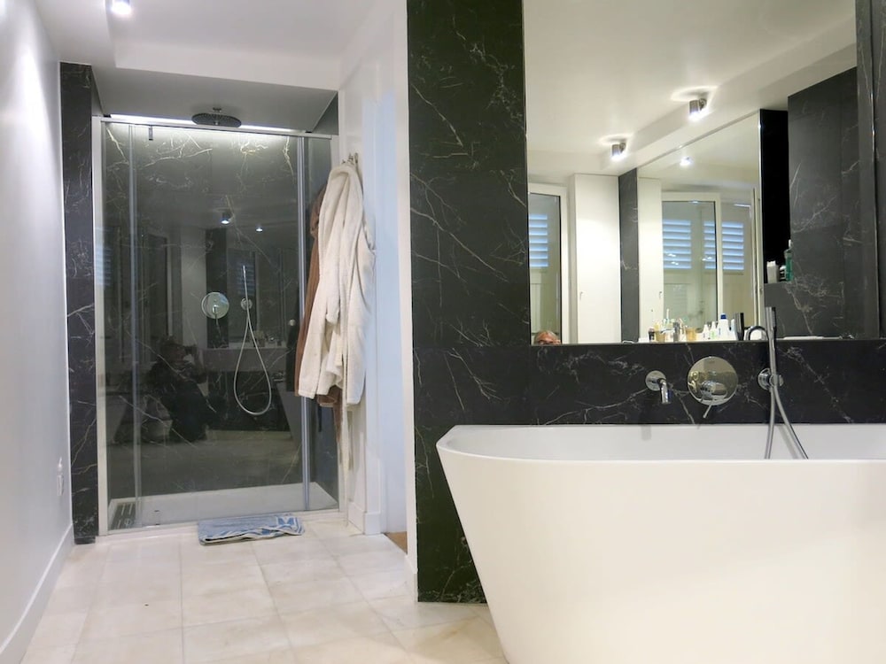 Luxe Seine Od on Citycosy