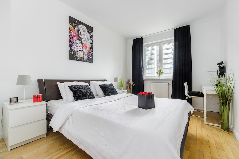 Lumina spacious apart with 3 bedrooms view 5