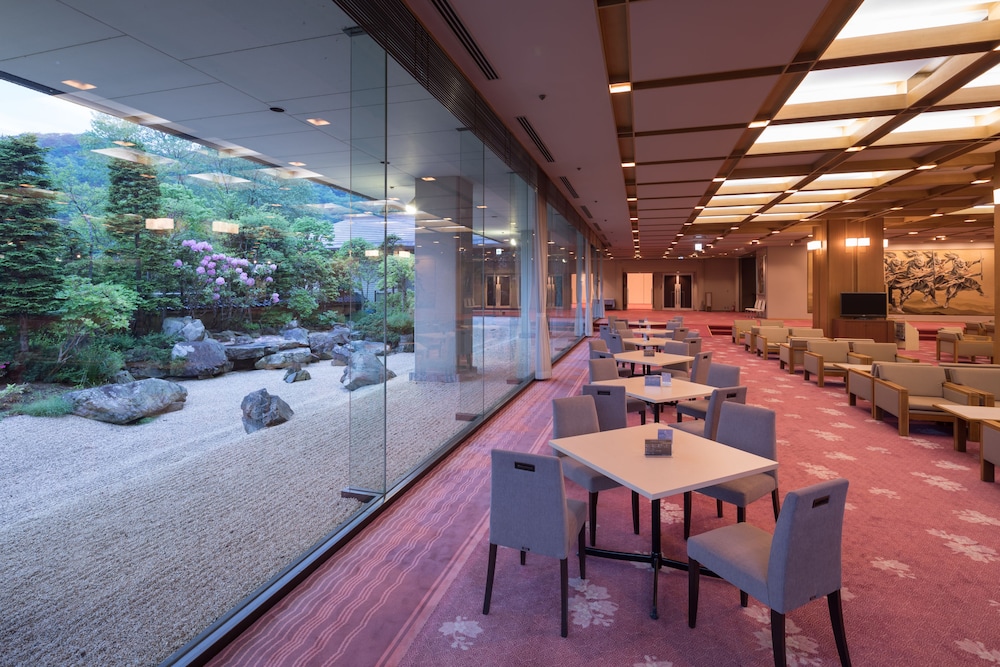 Hanamaki Onsen Hotel Koyokan 2