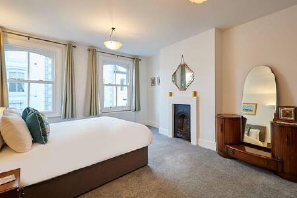 Host Stay Flowergate Heights view 4