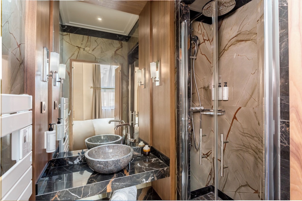 Merveil Luxury Suites - Desaix I-II