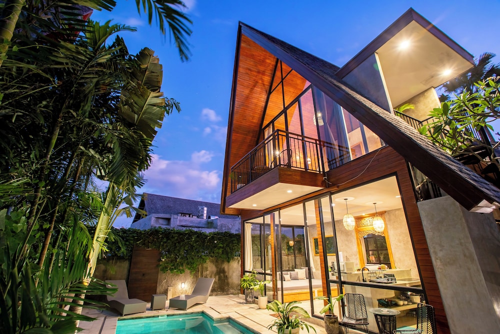 Villa Indra Pererenan by Orivista