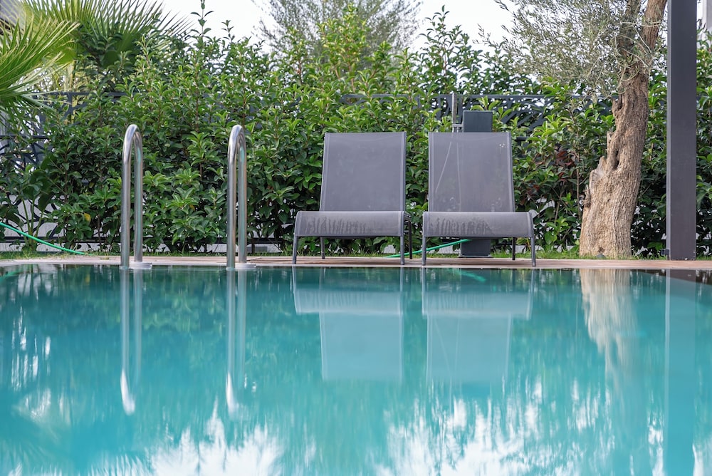 Luxurious Villa Retreat With Private Swimming Pool