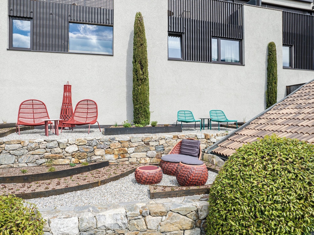 paloria apartments & sport