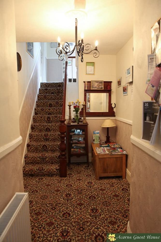 Acorns Guest House