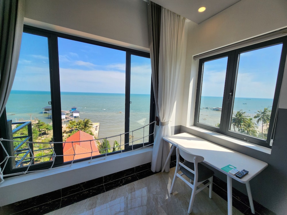Sunny Shore Resort