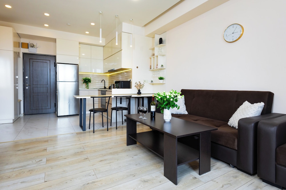 Aparthotel by Luxe Group KO16