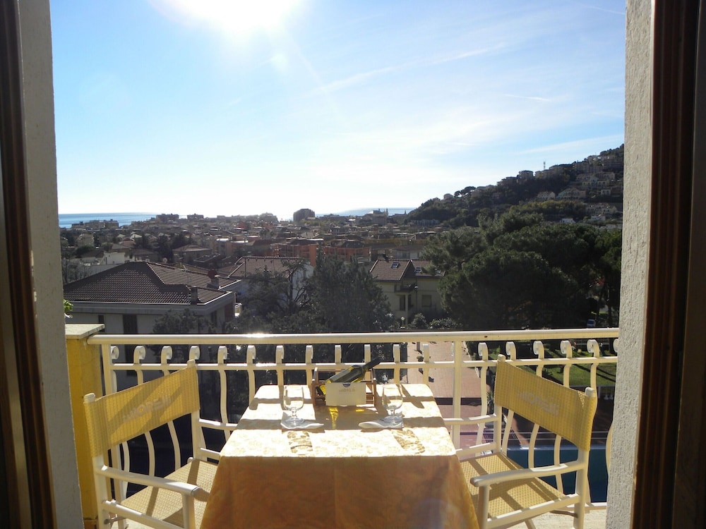 Apartment in Pietra Ligure With Garden view 3