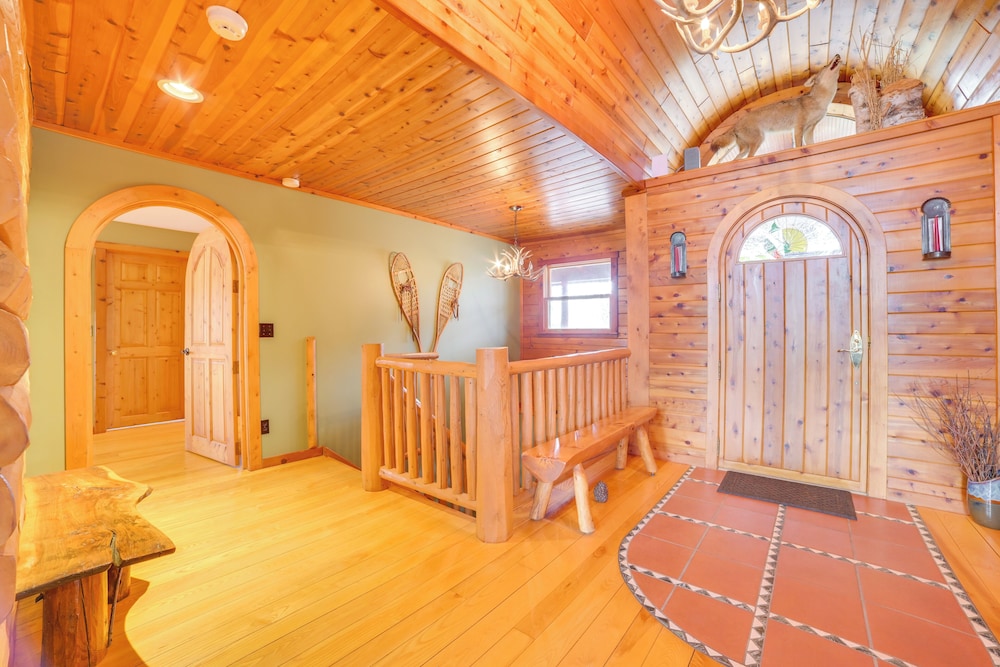 Deck + Beach Access: Lakefront Cabin in Levering!